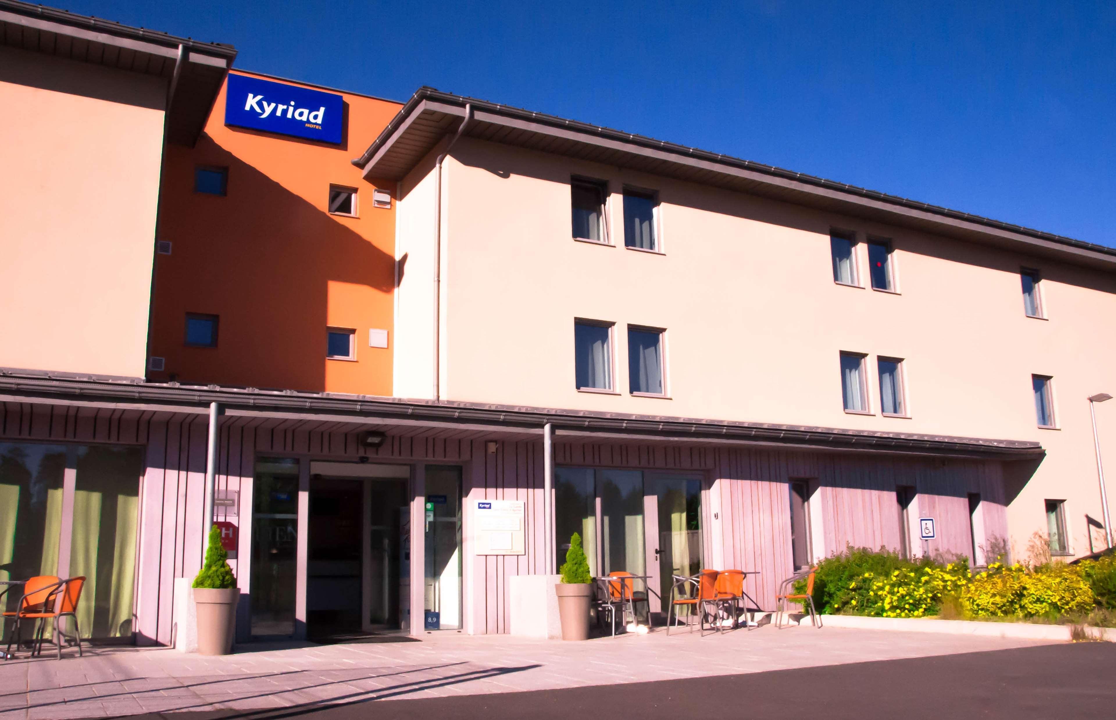 Kyriad Saint Chely D'Apcher - Aire De La Lozere Albaret-Sainte-Marie Экстерьер фото