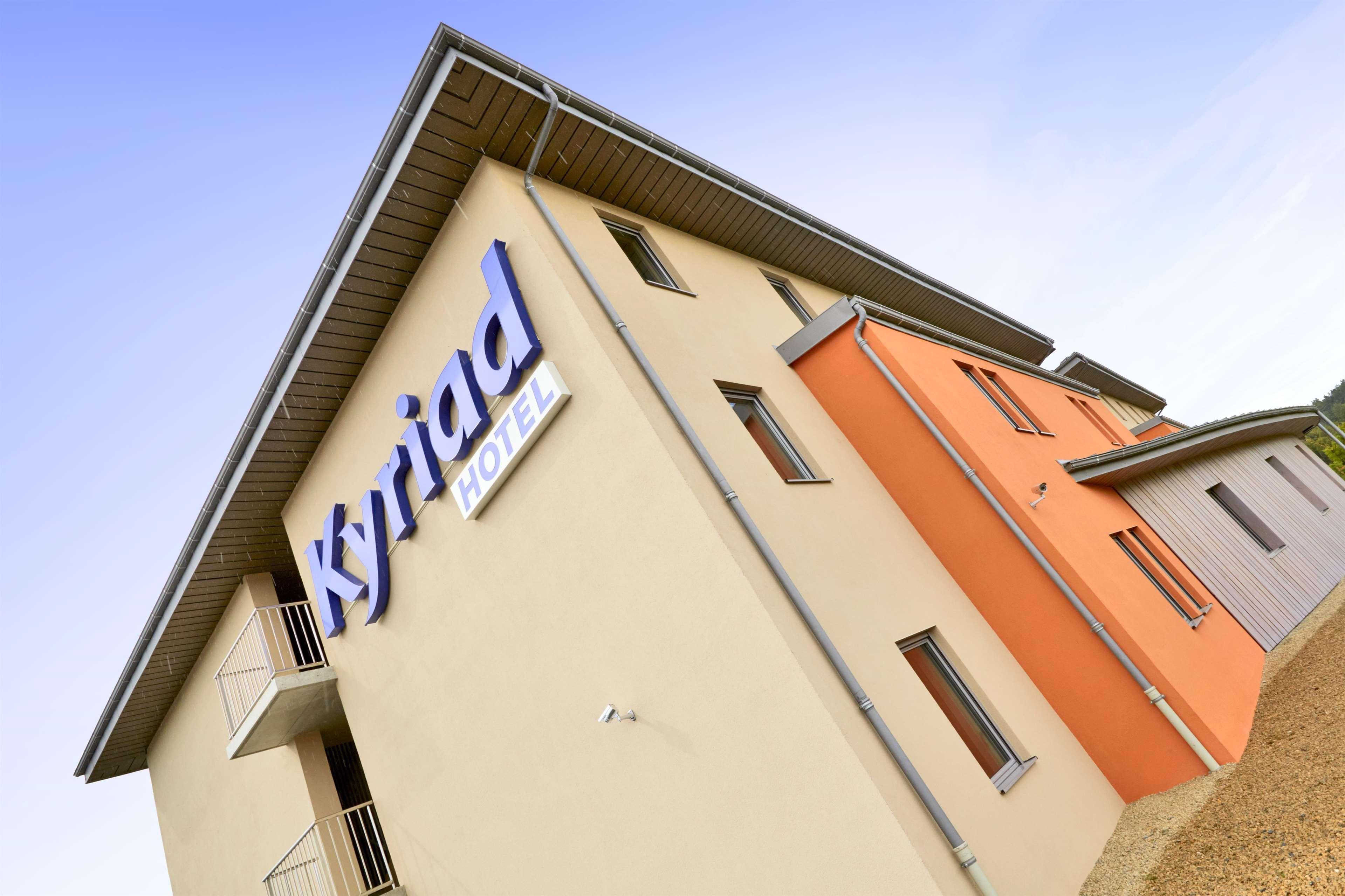 Kyriad Saint Chely D'Apcher - Aire De La Lozere Albaret-Sainte-Marie Экстерьер фото